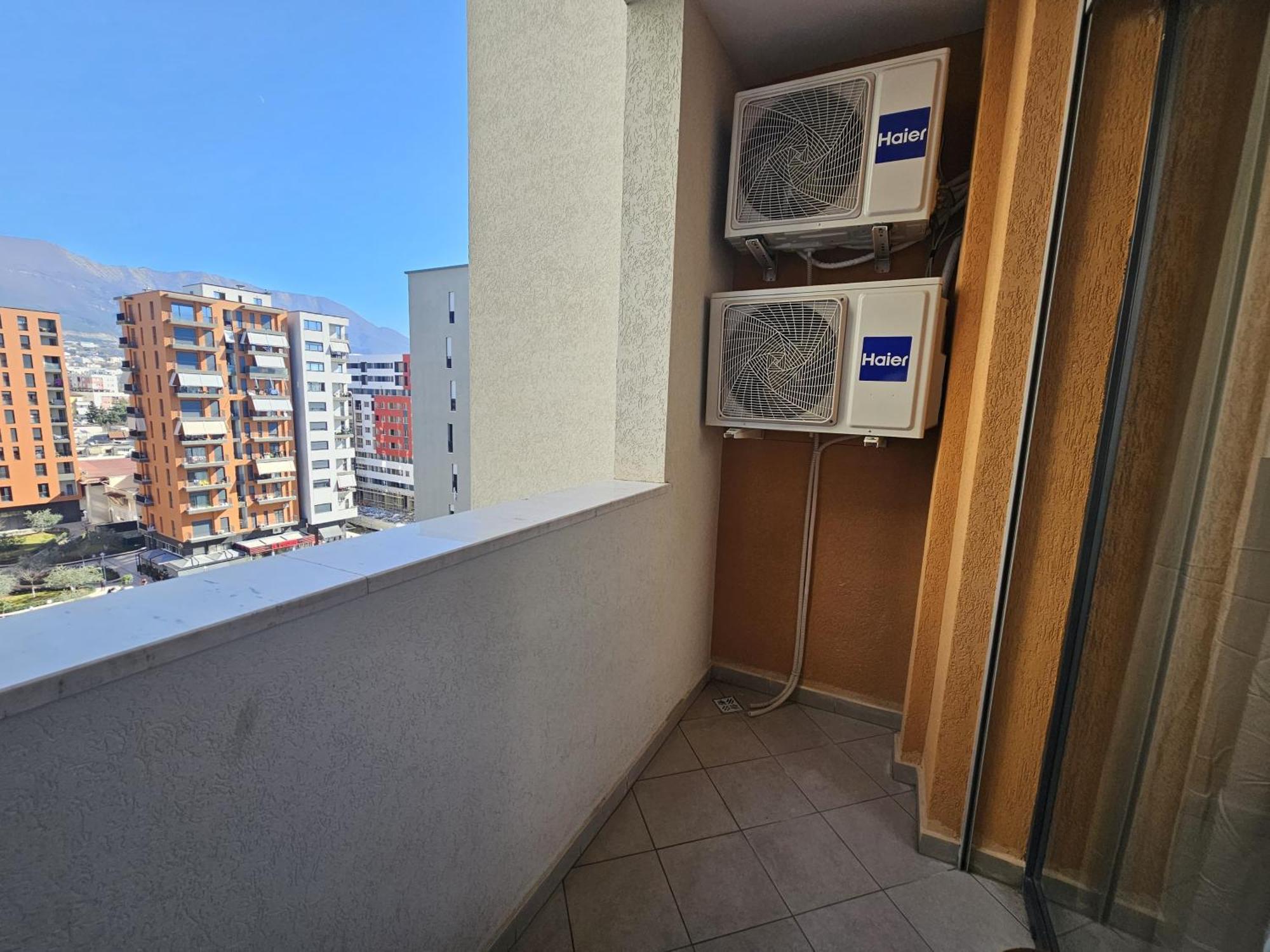Valentino Zirkon Appartement Tirana Buitenkant foto